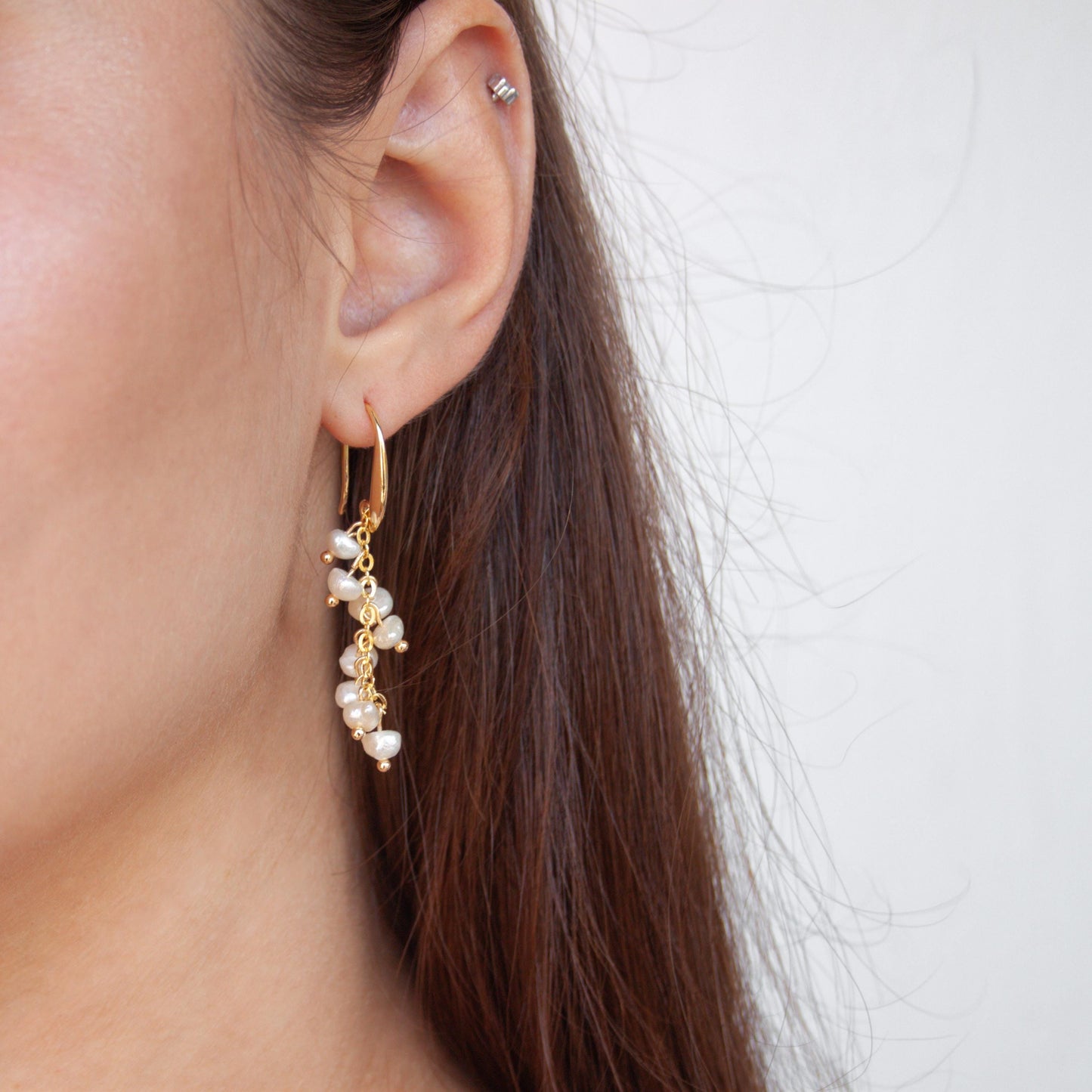 Cluster pearl hook earrings