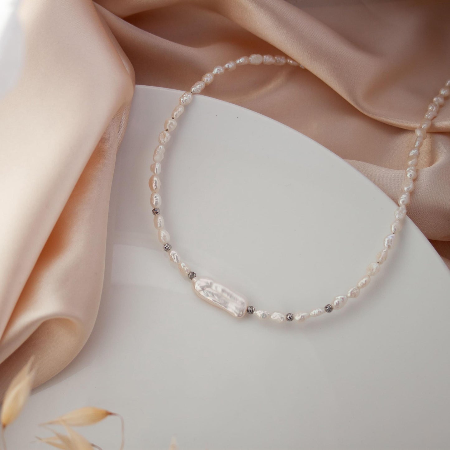 Freshwater Pearl Choker with Biwa Baroque Pearl – Elegant Wedding Necklace, Christmas Gift for Mother